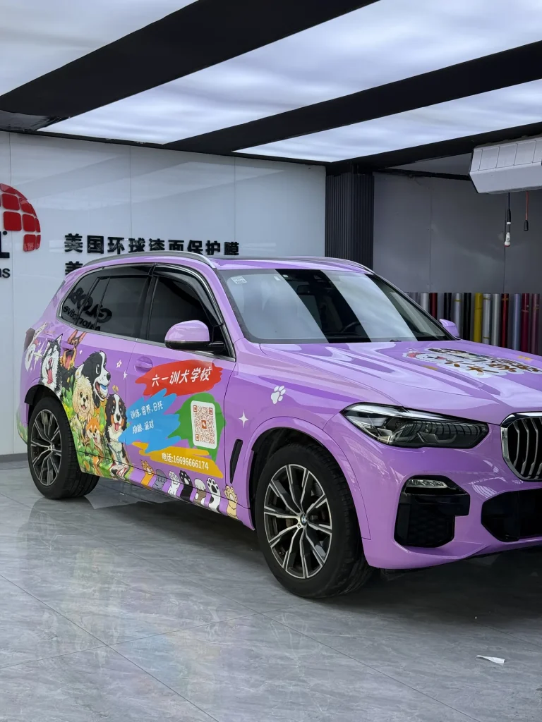 郑州宝马 X5宠物主题商业彩绘施工实拍图 5